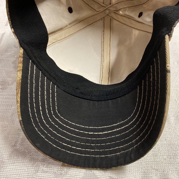 Primos Hunting Calls Camo Cap Hat Speak The Language Written on Brim Sz L/XL - Picture 5 of 9